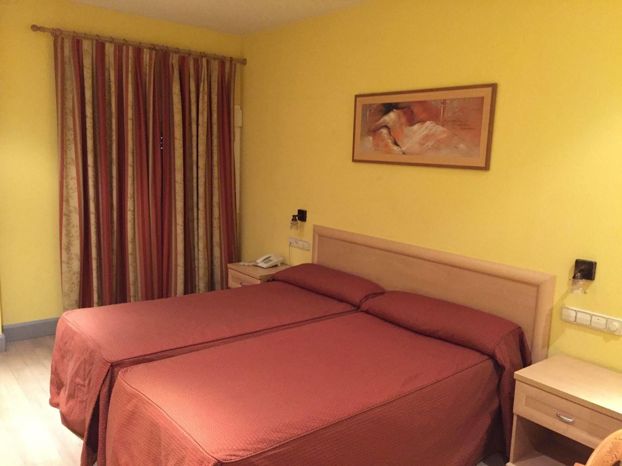 Hotel La Union Humanes de Madrid Exteriér fotografie