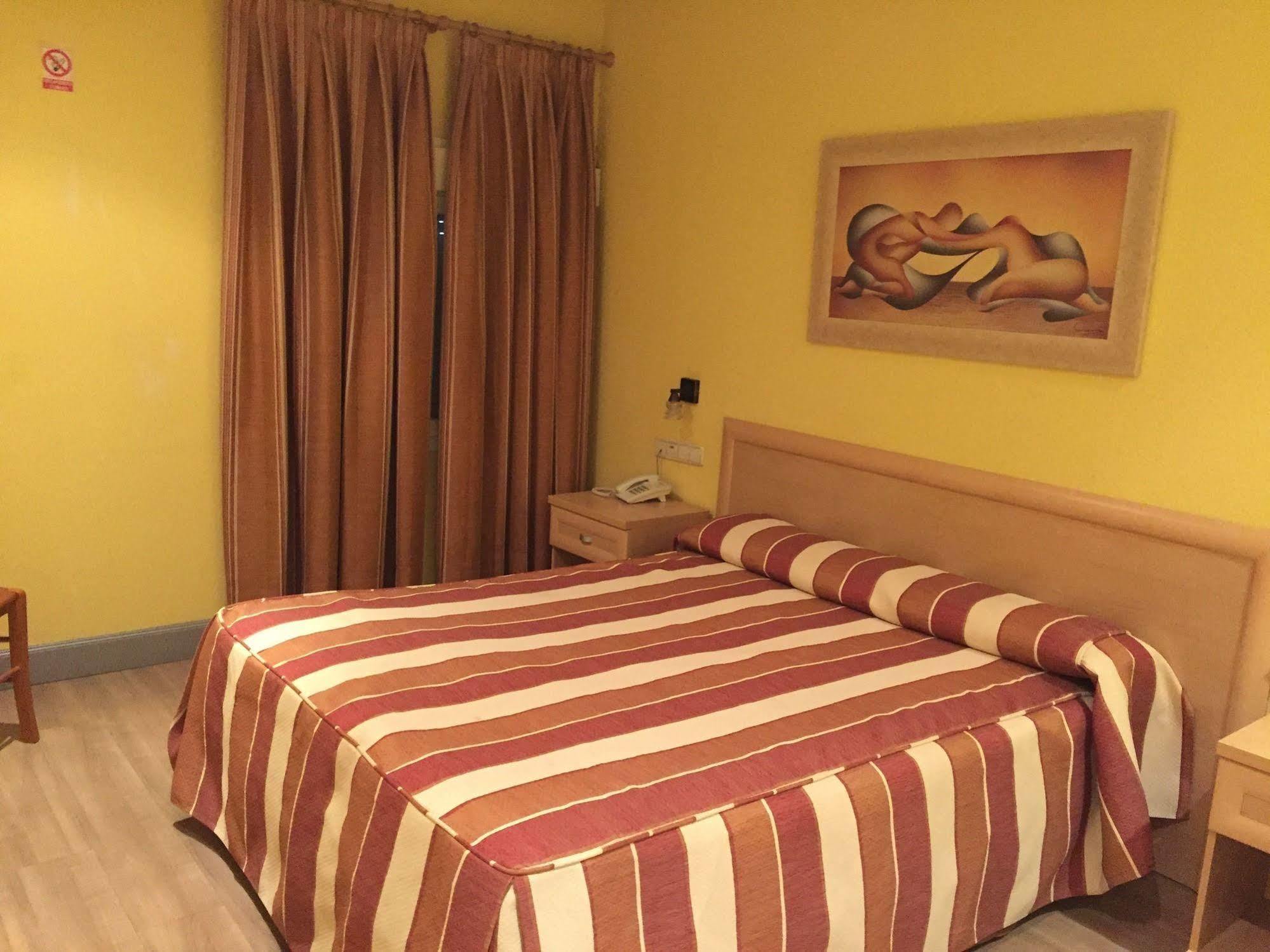 Hotel La Union Humanes de Madrid Exteriér fotografie